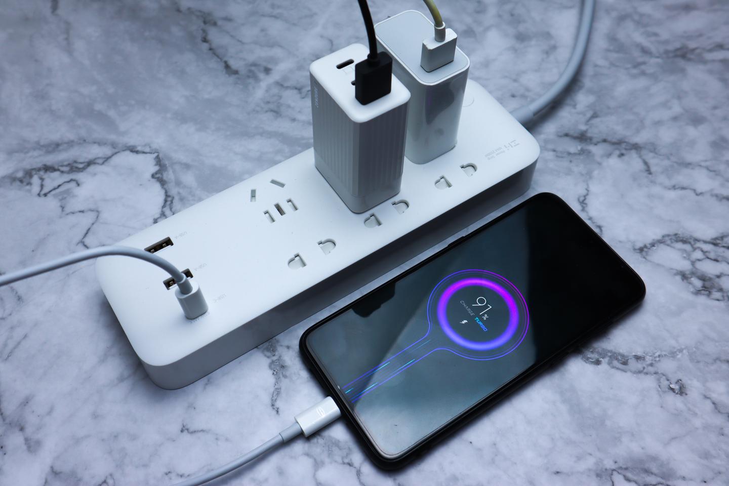 告别原装充电头 革新机械设备充电方案